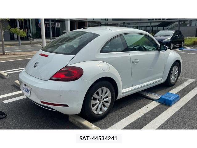 VolksWagen THE BEETLE 2017 8548928-10