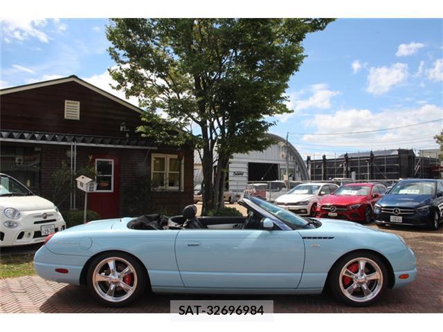 Ford Thunderbird 2004-05 8548643-15