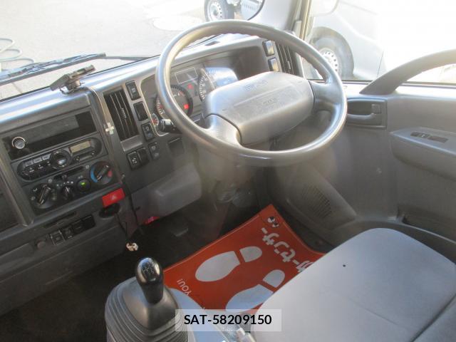 Mazda TITAN 2018-07 8545552-8