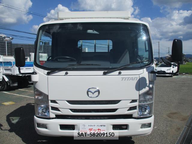 Mazda TITAN 2018-07 8545552-9