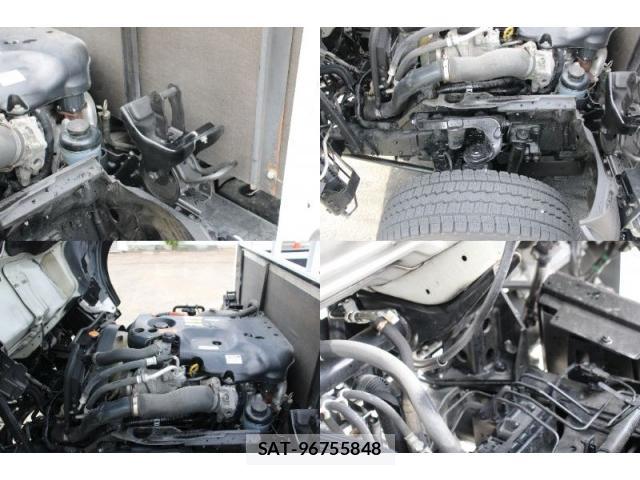 Mazda TITAN 2013-11 8548745-11