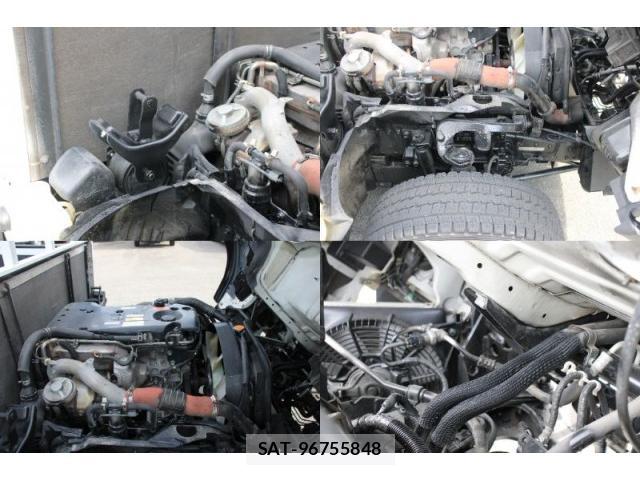 Mazda TITAN 2013-11 8548745-12