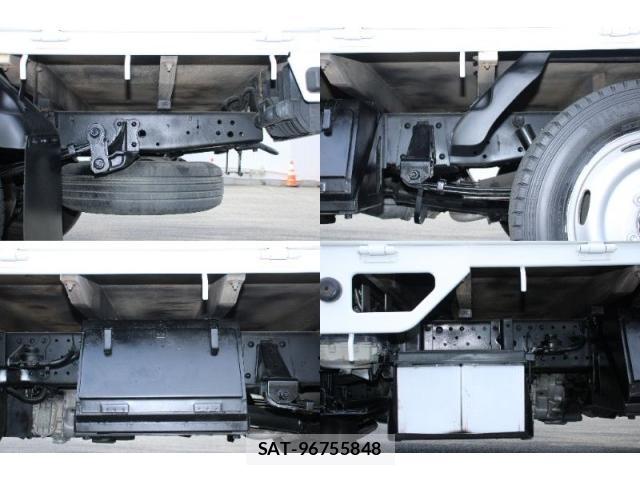 Mazda TITAN 2013-11 8548745-15