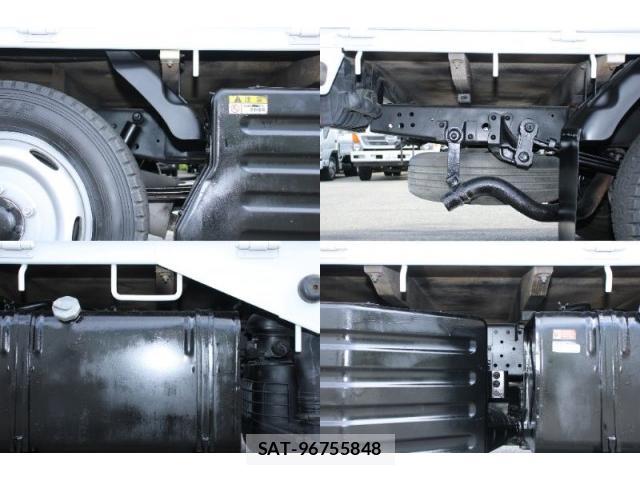 Mazda TITAN 2013-11 8548745-16