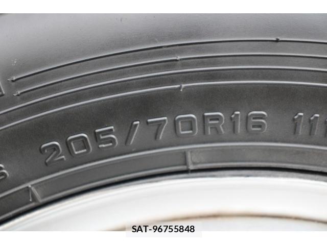 Mazda TITAN 2013-11 8548745-18
