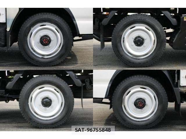 Mazda TITAN 2013-11 8548745-19