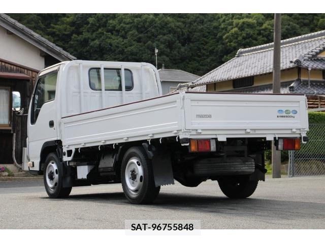 Mazda TITAN 2013-11 8548745-5