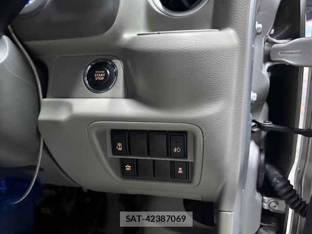 Mitsubishi TOWN BOX 2015-11 8551591-11