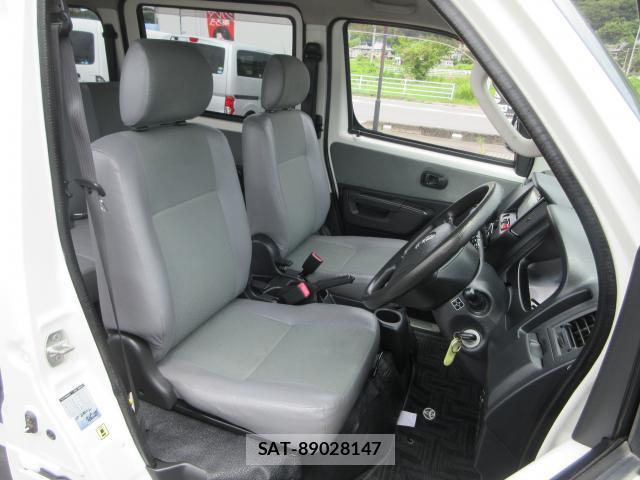 Toyota TOWNACE VAN 2017-09 8545541-11