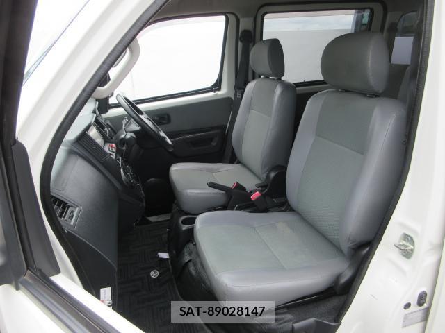 Toyota TOWNACE VAN 2017-09 8545541-12