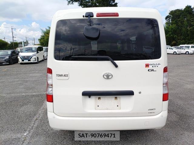 Toyota TOWNACE VAN 2021-08 8546539-3