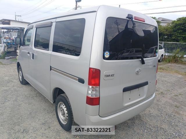 Toyota TOWNACE VAN 2017-08 8547584-4