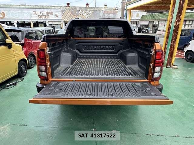Mitsubishi TRITON 2025-09 8549107-10