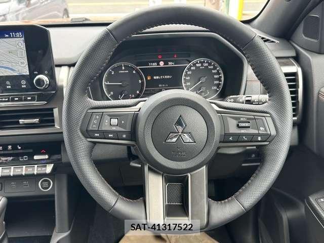 Mitsubishi TRITON 2025-09 8549107-3