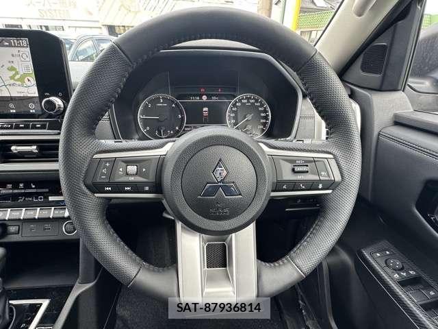 Mitsubishi TRITON 2025-09 8549116-3