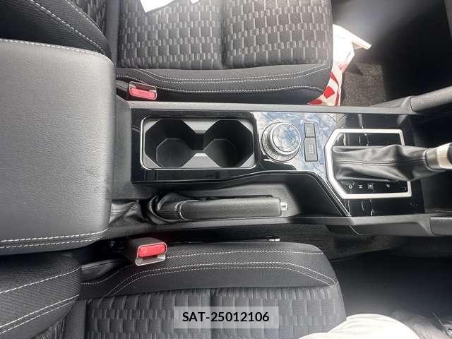 Mitsubishi TRITON 2024-07 8549118-7