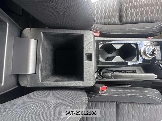 Mitsubishi TRITON 2024-07 8549118-8