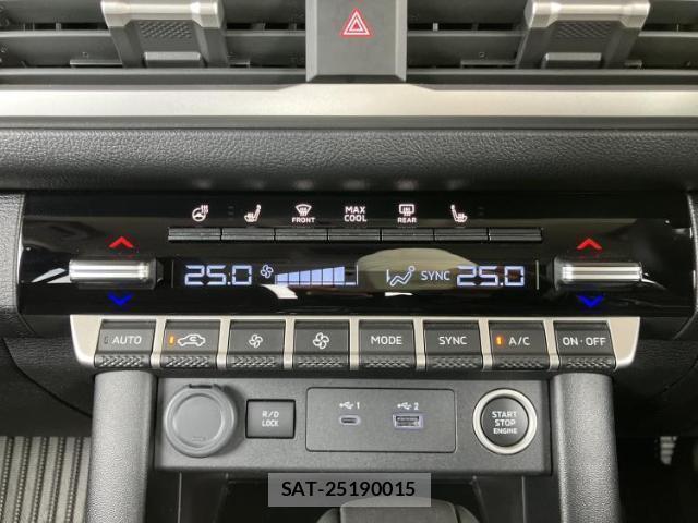 Mitsubishi TRITON 2024-09 8552734-12