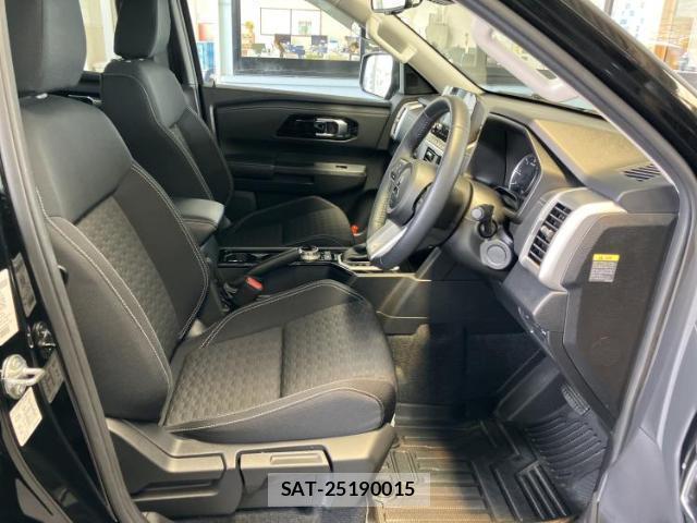 Mitsubishi TRITON 2024-09 8552734-3