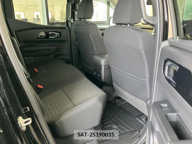 Mitsubishi TRITON 2024-09 8552734-4