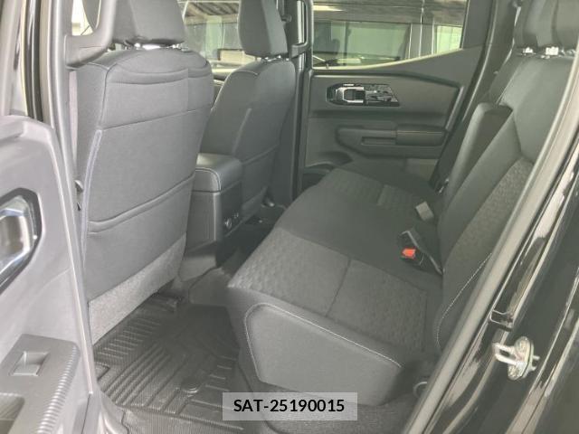 Mitsubishi TRITON 2024-09 8552734-6
