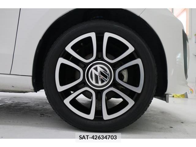 VolksWagen UP! 2019-10 8545517-16