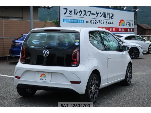 VolksWagen UP! 2019-10 8545517-18