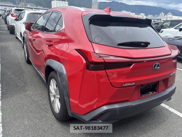 Lexus UX 2019-01 8546592-4