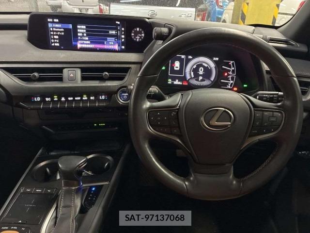 Lexus UX 2019-10 8547910-2