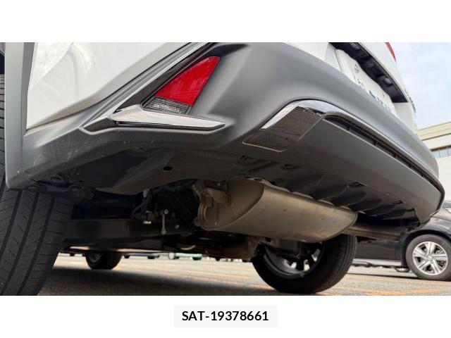 Lexus UX 2023 8548896-16