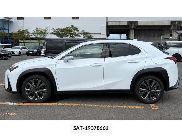 Lexus UX 2023 8548896-2