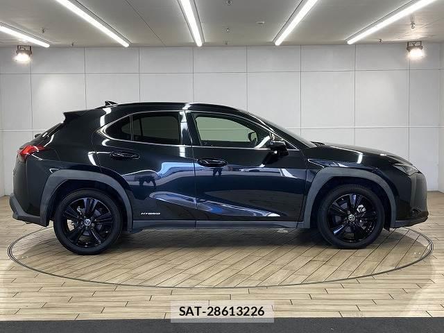 Lexus UX 2021-05 8549271-17