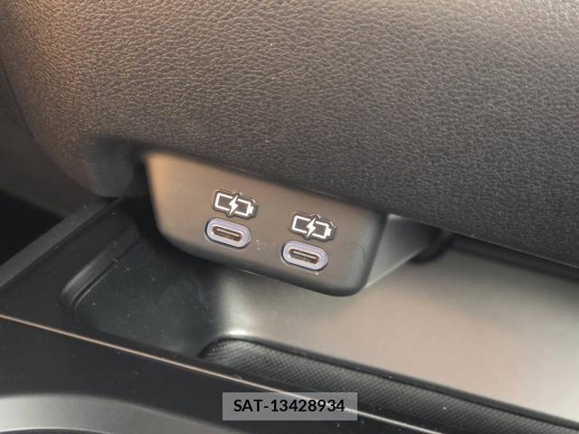 Lexus UX 2024-05 8550516-18
