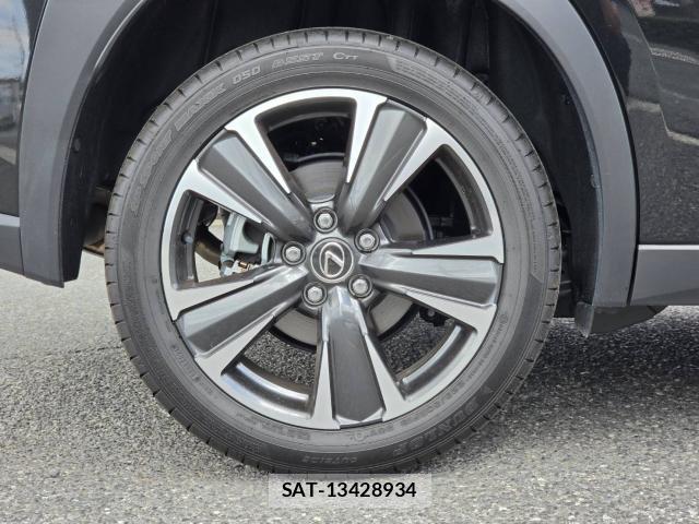 Lexus UX 2024-05 8550516-3