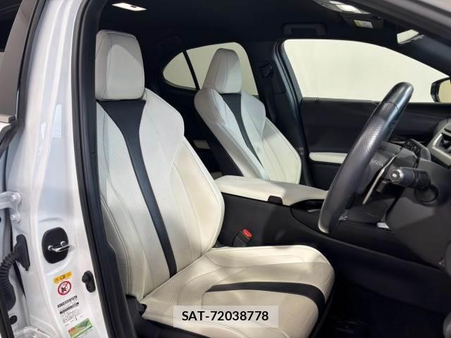 Lexus UX 2019-07 8552719-10