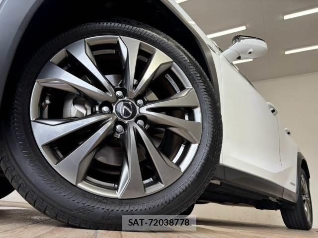 Lexus UX 2019-07 8552719-18