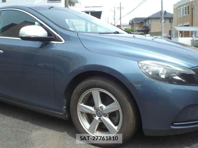 Volvo V40 2014-01 8546685-10