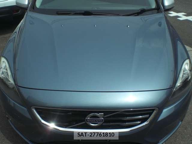 Volvo V40 2014-01 8546685-15