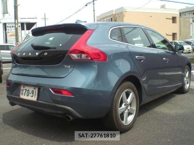 Volvo V40 2014-01 8546685-3