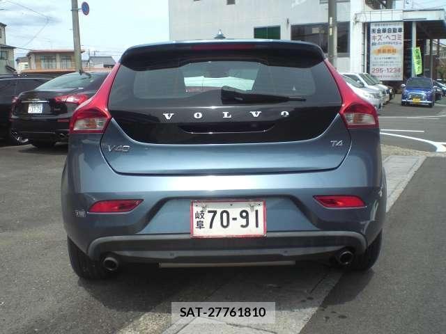 Volvo V40 2014-01 8546685-4
