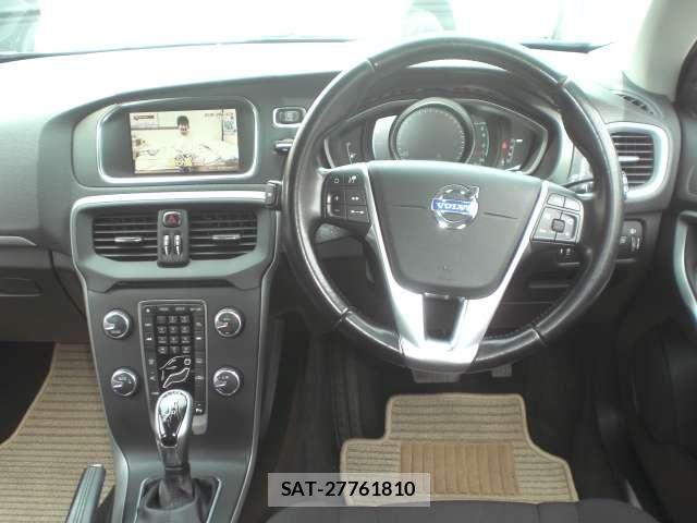 Volvo V40 2014-01 8546685-6