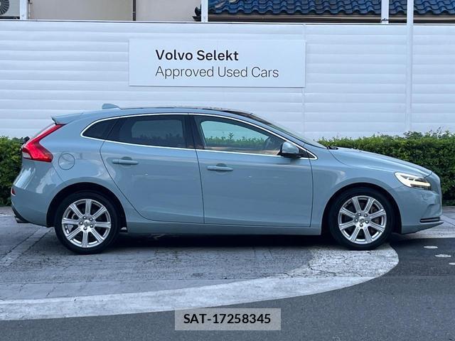 Volvo V40 2019-08 8547015-18