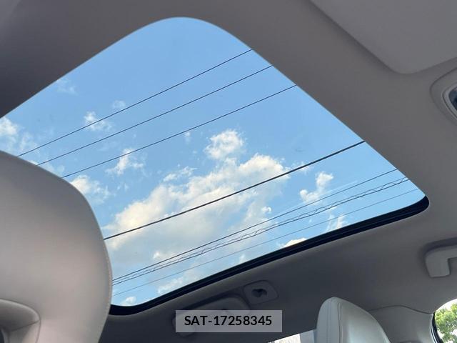 Volvo V40 2019-08 8547015-4