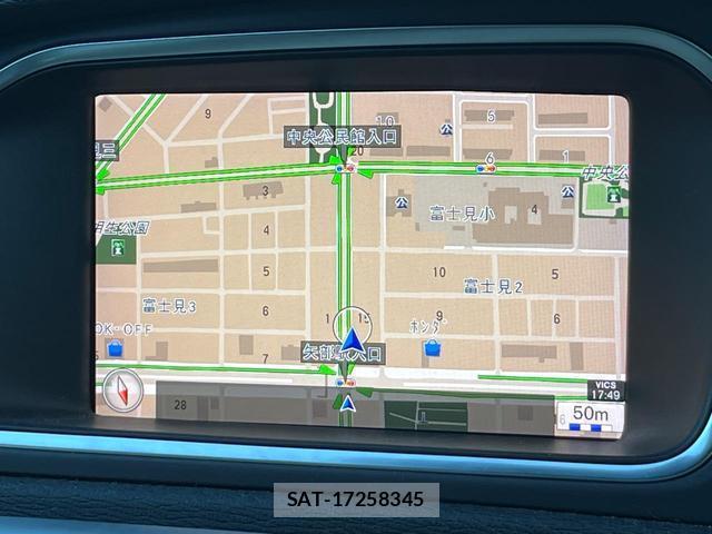 Volvo V40 2019-08 8547015-6