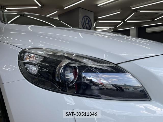 Volvo V40 2014-12 8550547-3