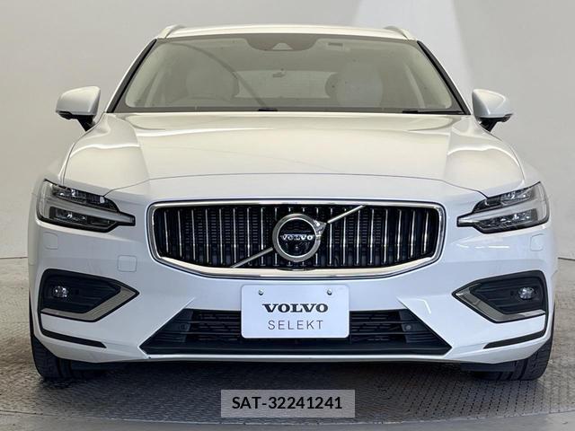 Volvo V60 2021-05 8545577-16