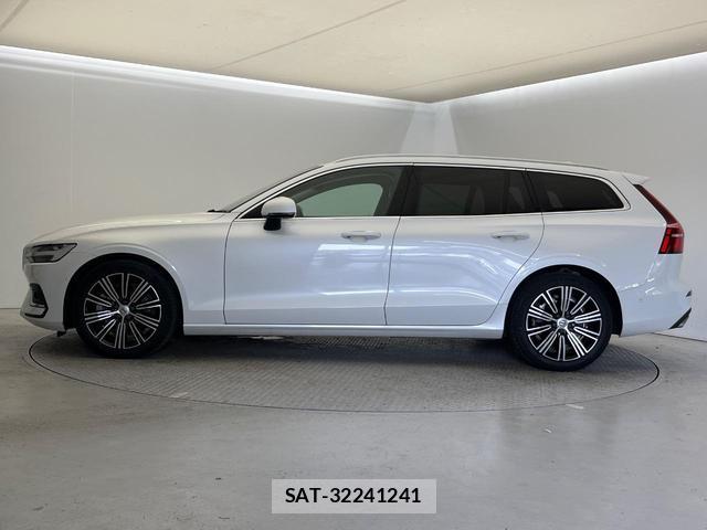 Volvo V60 2021-05 8545577-17