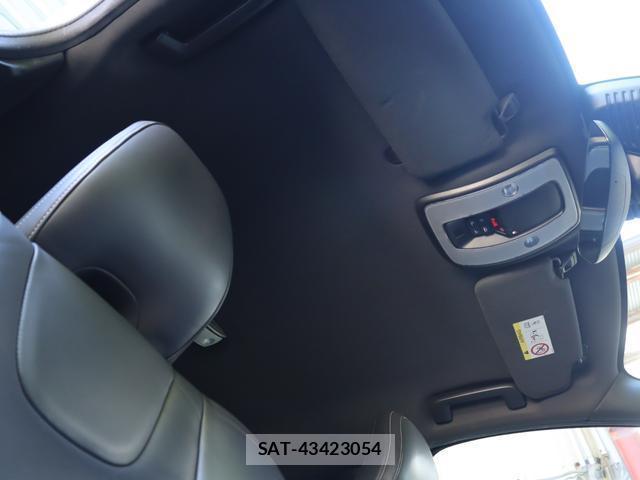 Volvo V60 2016-07 8545642-17