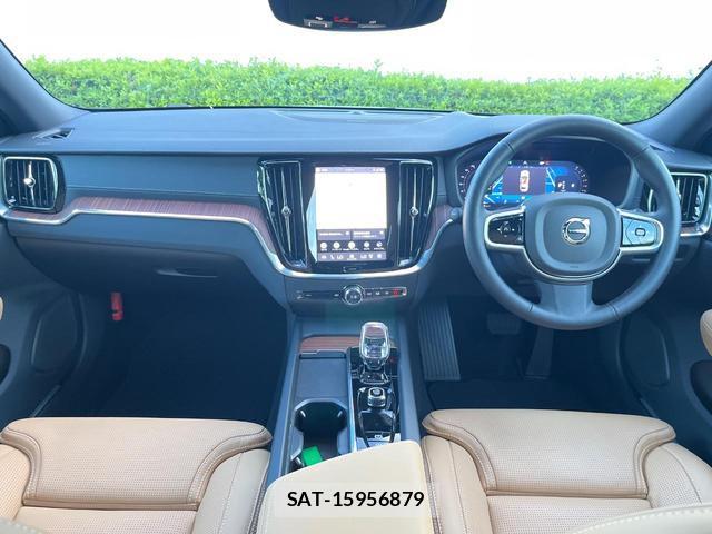Volvo V60 2025-09 8547014-1