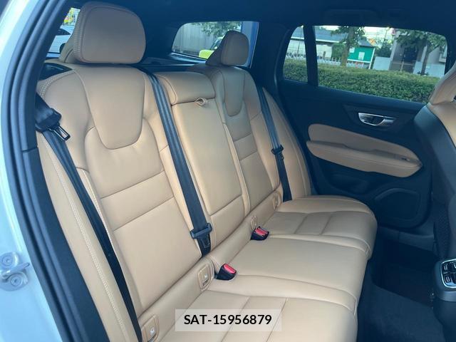 Volvo V60 2025-09 8547014-14